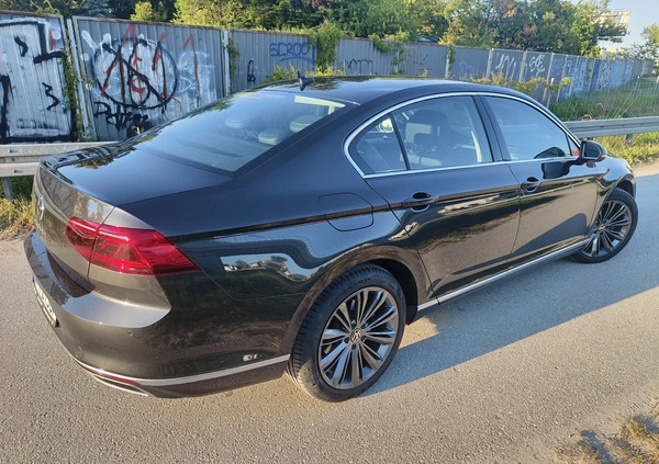 Volkswagen Passat cena 130000 przebieg: 88400, rok produkcji 2021 z Warszawa małe 742